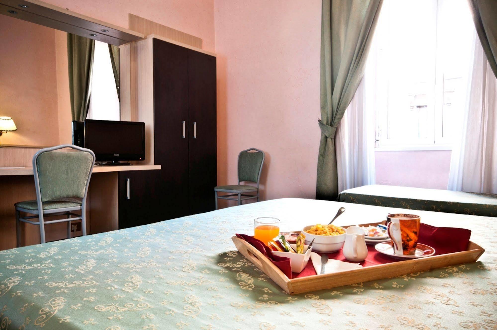 Hotel Priscilla Roma Ngoại thất bức ảnh